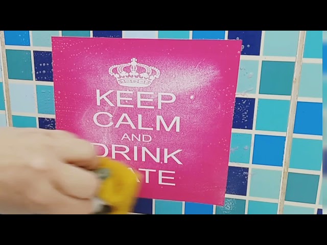 Vídeo relacionado con Juego de 50 pegatinas estilo gótico, estilo retro en blanco y negro para botellas de agua, portátiles, monopatines y más, pegatinas de vinilo impermeables para un estilo individual y rebelde