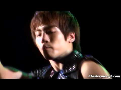 [fancam] 110804 SHINee Jonghyun's wink @ World Percussion Festival