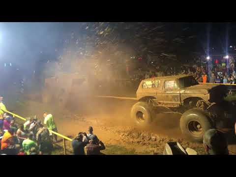 Dirty Hooker and Liva Killa Tug of War Colfax Trucks Gone Wild LA Mudfest