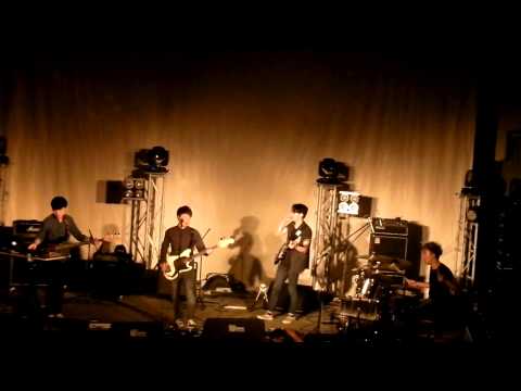 ANWIYCTI @ Twiggy Frostbite x Empty Space On a Chessboard(棋盤上的空格) Live in HK 2014