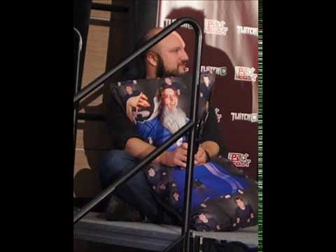 Giant Beastcast Ep. 75 - Quick Look? More Like Long Look!