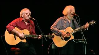 The Dubliners and Paddy Reilly - The Foggy Dew.