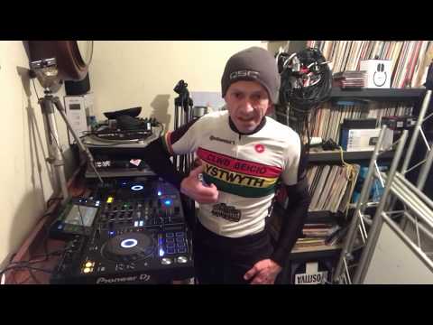 DO NOT BUY THE NEW PIONEER  DJ XDJ-XZ UNTIL YOU HAVE WATCHED THIS VIDEO