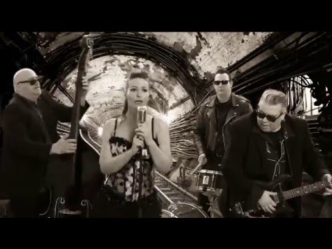 Sandy and The Wild Wombats - The Train Kept A-Rollin'