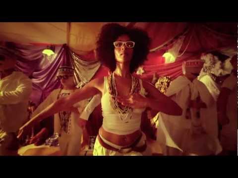 A Band Of Bitches - Mambo En Trompeta Para Ti (Video Oficial)