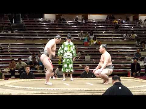 Kotoseigo (2-3) - Chiyoraizan (3-2) , Sumo : Natsubasho '15