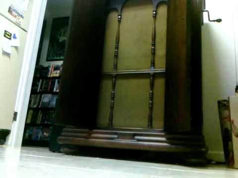 Victor Credenza plays Blue Suede Shoes - Carl Perkins