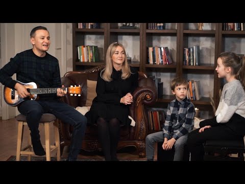 Familia Timofte - Astăzi un cântec răsună (Official Video)