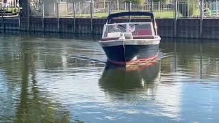 1967 Chris Craft 25’ Sea Hawk Sportsman Undocking