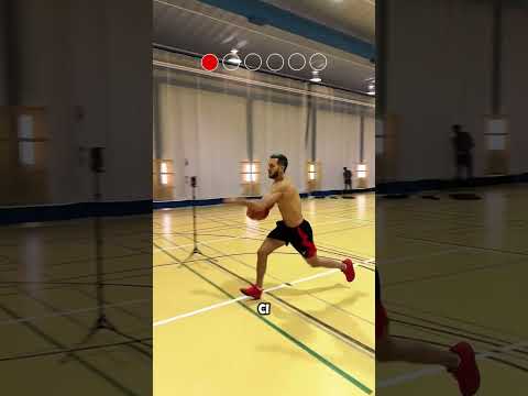 Quest'uomo ha realizzato il dunk più difficile della storia umana 🏀🔥 #shortvideo