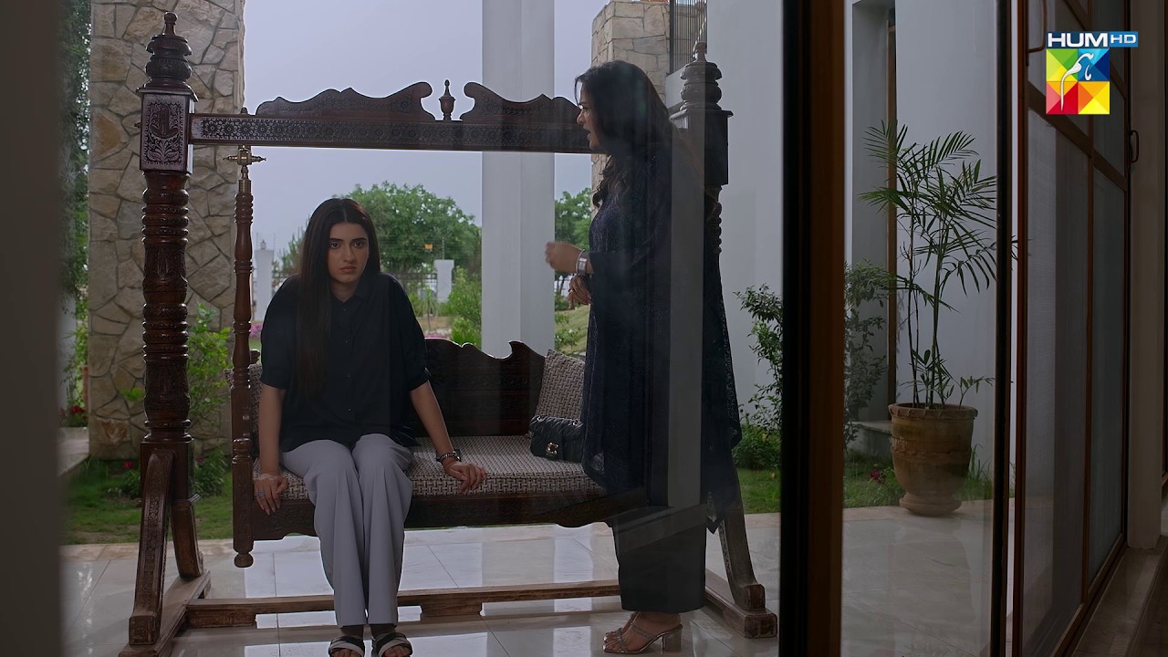 Kyun Gayi Thi Shehram Se Milnay Badkirdar Larki..! #hadddrama #MinsaMalik - HUM TV