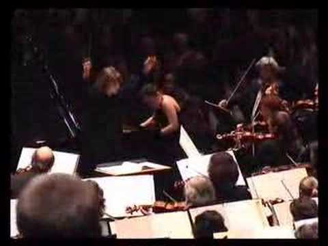 Daria van den Bercken plays the Clara Schumann Concerto