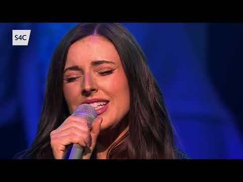 Tri o'r Gloch y Bore | Alys Williams ac Osian Huw
