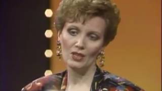 Maureen McGovern performance/interview