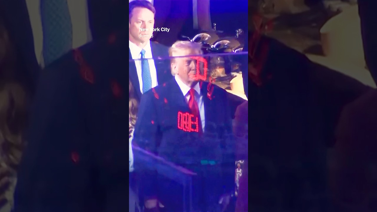 Trump Is Booed at Game 3 of NBA Finals
