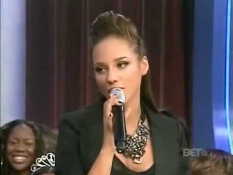Alicia Keys talks about Beyonce