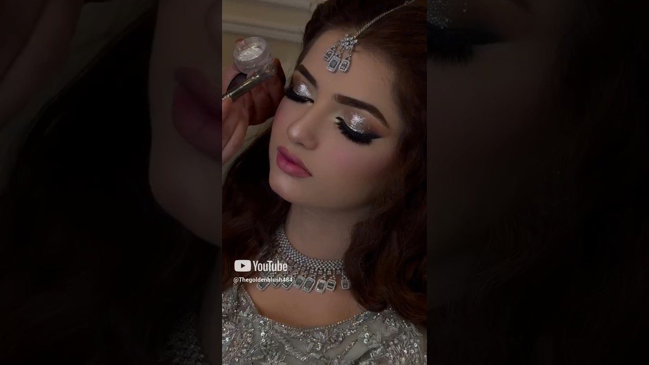 Silver glitter eyeshadow #trending #makeup #makeuptutorial #hair#shortsvideo #shorts #viralvideo