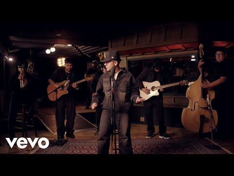 Chino Pacas - "Lampareado" (Performance Video) (Official)