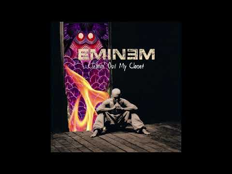 Cleaning out my Sable Leathery Wings (Eminem x Nero's Day mashup)