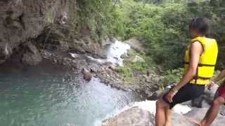 preview picture of video 'Cliff Jumping at Aling-Aling Waterfall, Bali (12 metres)'