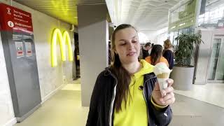 Moscow residents say their goodbyes to McDonald's
