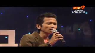 Download lagu Khalis RealSpin - Engkau Yang Ku Cinta [LIVE] mp3