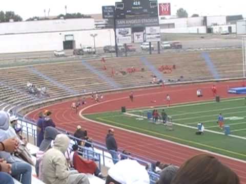 2008 800m run angelo meet 2a high school miguel labra