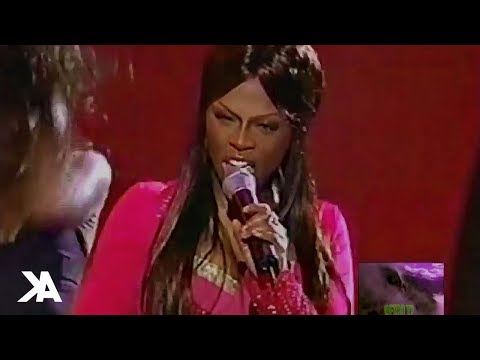 Lil' Kim ft. Sisqo - How Many Licks Performance