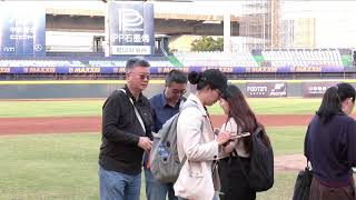 [分享] 馬龍 中信兄弟 在洲際打棒球