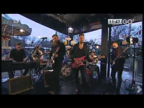 THE ECLECTIC MONIKER - Go' Morgen Danmark  - "Two Officers"