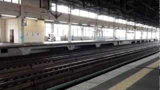 preview picture of video '番外　北上駅を通過するE5系新幹線電車（iPhone4Sで撮影）'