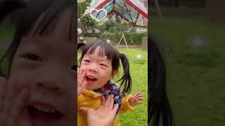 老師為每一雙稚嫩的小手努力