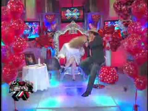 SuperXclusivo 2/14/12 - 'Motelera' el hit del momento para el Dia de San Valentin