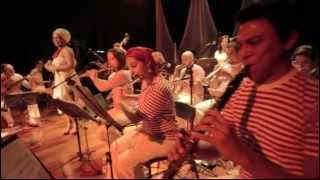 Combo Brasileiro - MARACANGALHA (Dorival Caymmi)