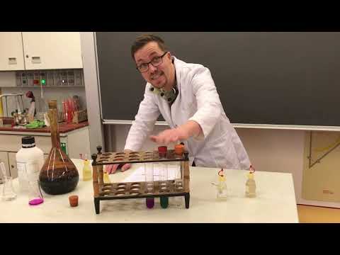 Redox reactions in practice - Redox behavior of the permanganate ion