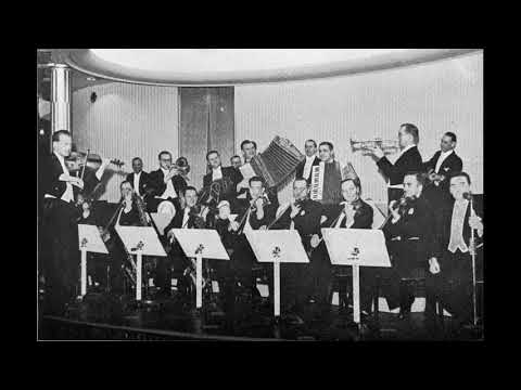 MARCHING ALONG TOGETHER - Teddy Petersen og hans orkester og kor 1945