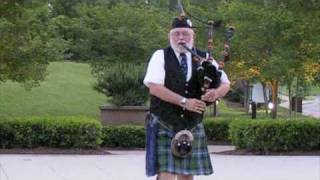 preview picture of video 'Amazing Grace Bagpiper'