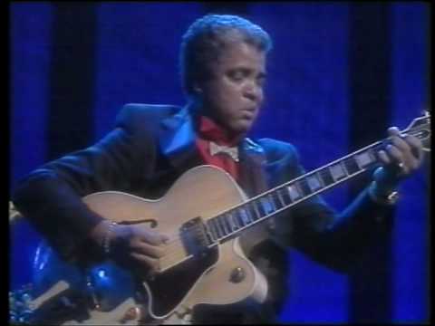 Phil Upchurch & Booker T & the MGs - "Love And Peace" - stereo