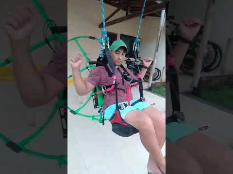 Ancoragem de Selete de paramotor. Piloto Gleison Rodrigues Ubá Minas Gerais Brasil.