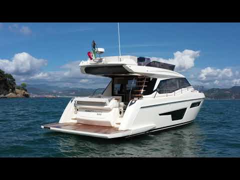 Ferretti Yachts 500 close up