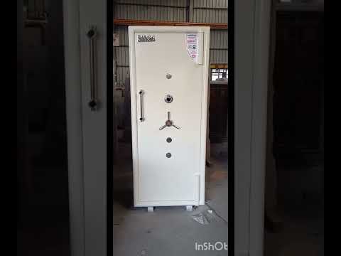 Key+combinatiion ms single door commercial safe