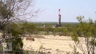 preview picture of video 'Oilfield Town Works to Bring Second Water Well Online'