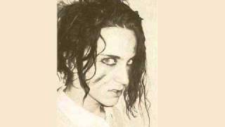 Laughlyn - La mort de la mort - 3. Crowds (Bauhaus)