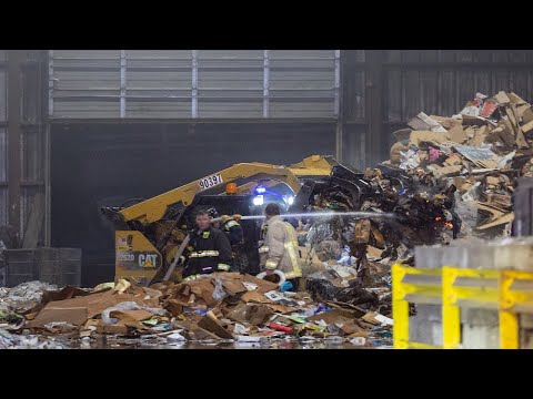 [Skid-Steer Operations] Short Video of BOSTON 2nd Alarm Box 417 - Fire in a Recycling Warehouse