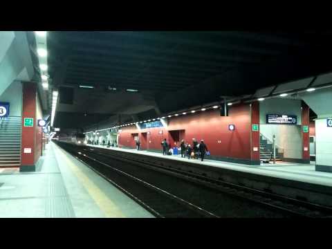 FRECCIABIANCA IN TRANSITO IN STAZIONE A TORINO PORTA SUSA. 3 - 1 - 2015.