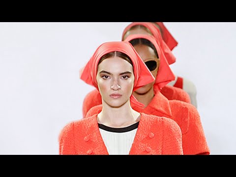 CHOCHENGCO SPRING SUMMER 2020 RUNWAY