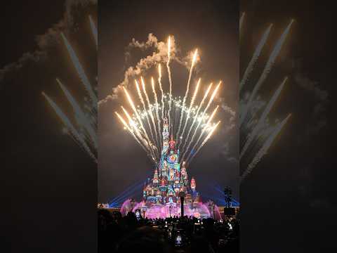 Full Disneyland Fireworks Show belw🎆 #hongkong #disneyland #disneylandfireworks #hongkongdisneyland