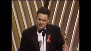 Jonathan Demme Wins Best Directing: 1992 Oscars