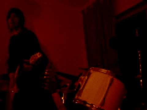 The Toxic Pijin - Read A Book (live in someone's living room)