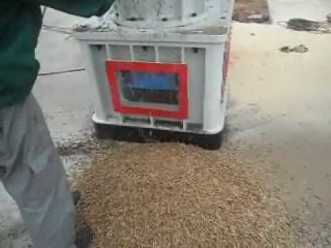 wood pellet press